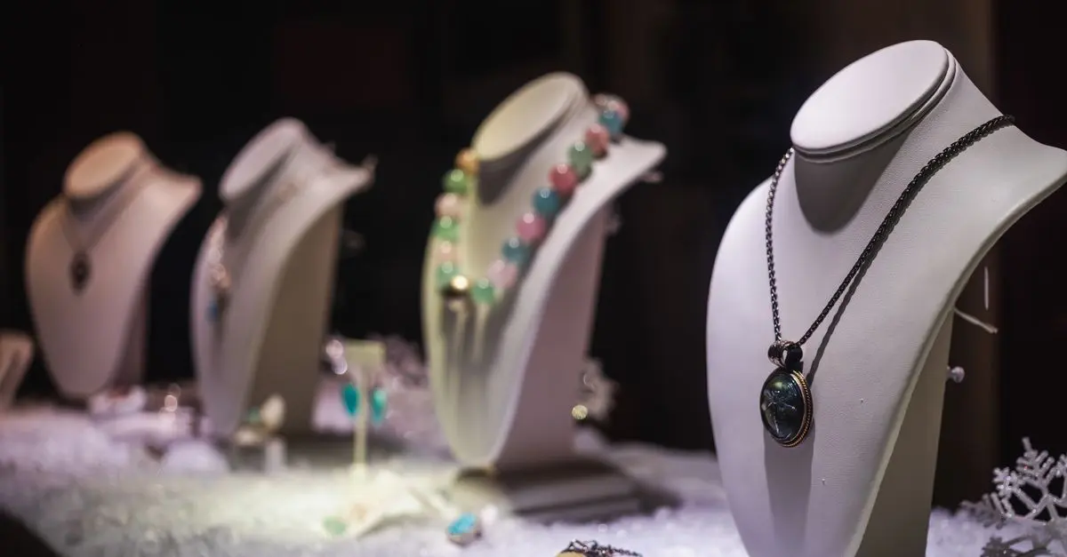 ¿Cómo elegir los mejores accesorios para realzar tu look?