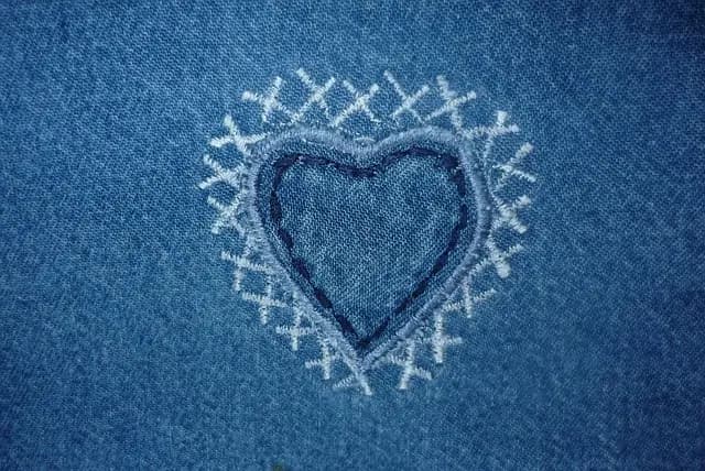 Cómo seleccionar prendas inclusivas que realzan tu figura