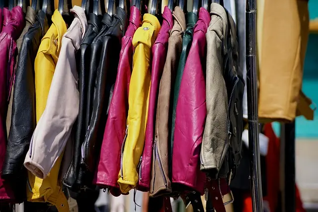 Guía práctica para combinar prendas inclusivas y lograr un look único